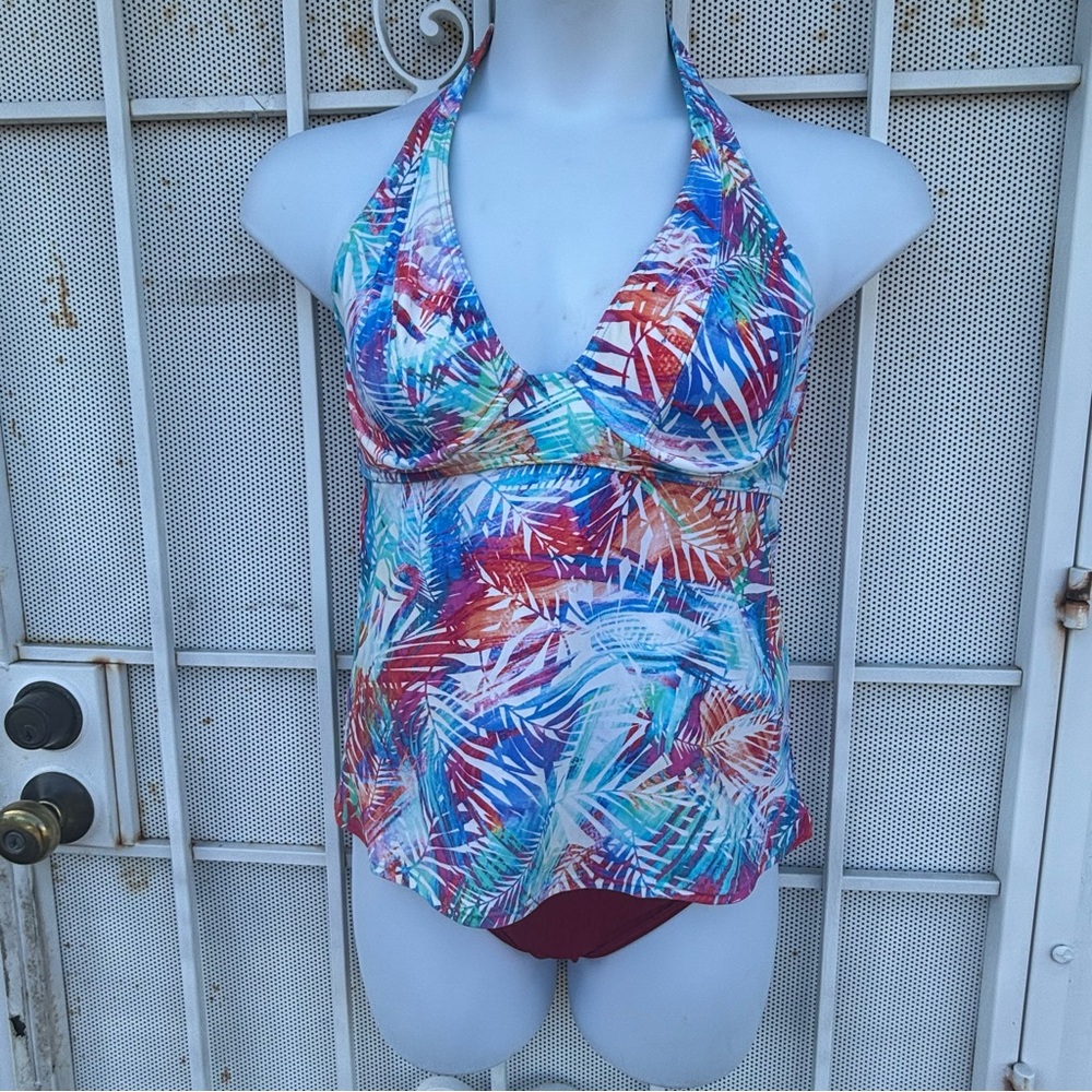 Sunset 36D tankini Underwire halter neck tie back strap has 3 adjustments